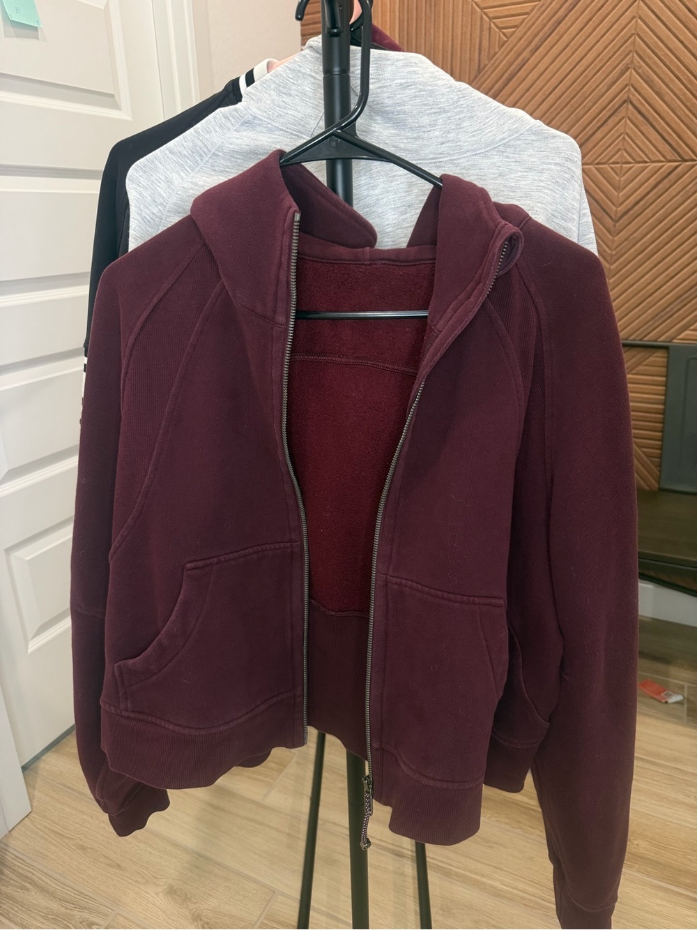lululemon Scuba Oversized Full-Zip Hoodie - Picture 6 of 8